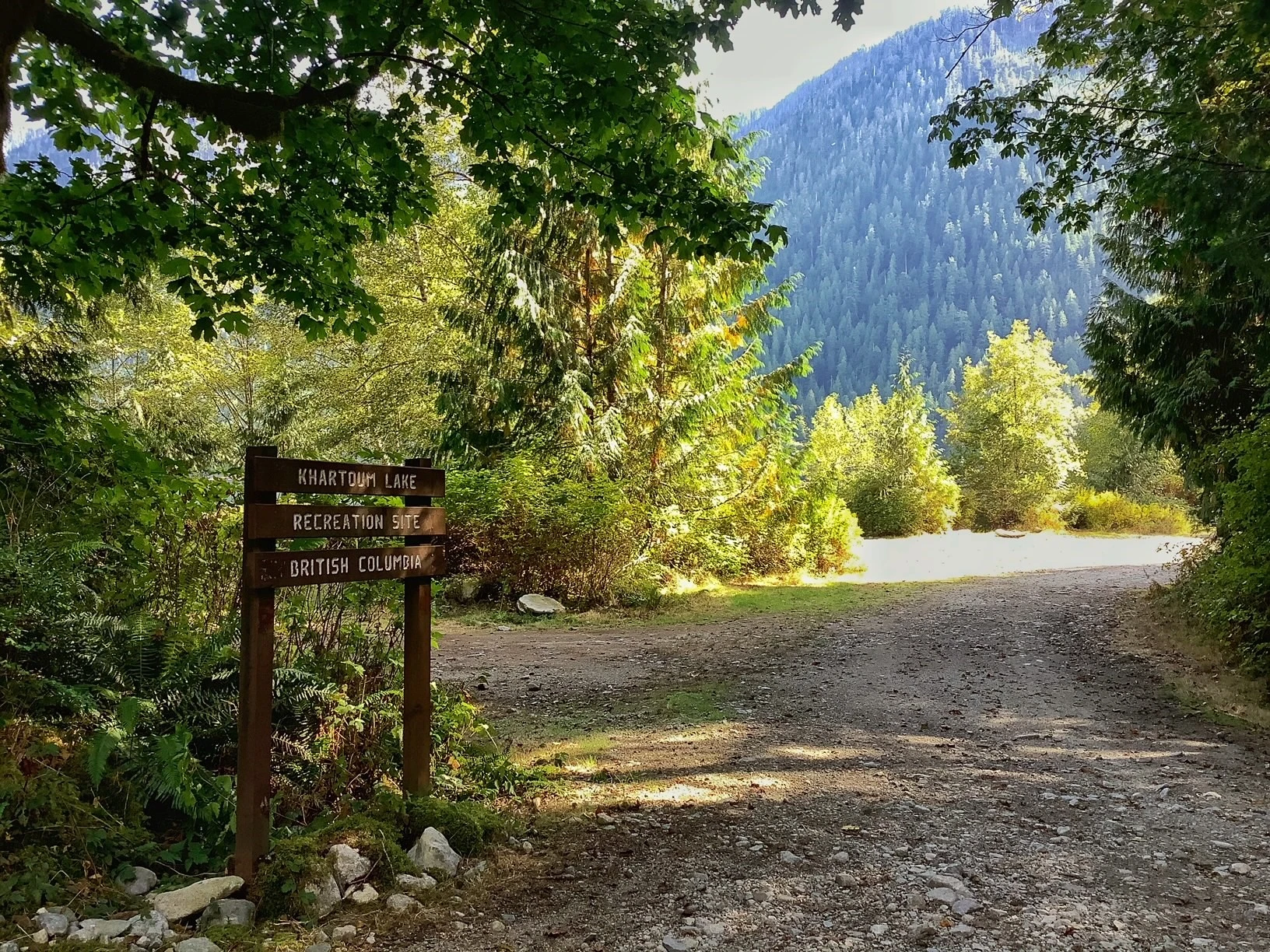 Photo: Recreation Sites and Trails BC. © Province of British Columbia, licensed under the Open Government Licence – British Columbia. Khartoum Lake, photo 5