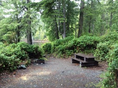 Photo: Recreation Sites and Trails BC. © Province of British Columbia, licensed under the Open Government Licence – British Columbia. Georgie Lake, photo 3