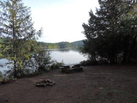 Photo: Recreation Sites and Trails BC. © Province of British Columbia, licensed under the Open Government Licence – British Columbia. Mohun Lake, photo 3