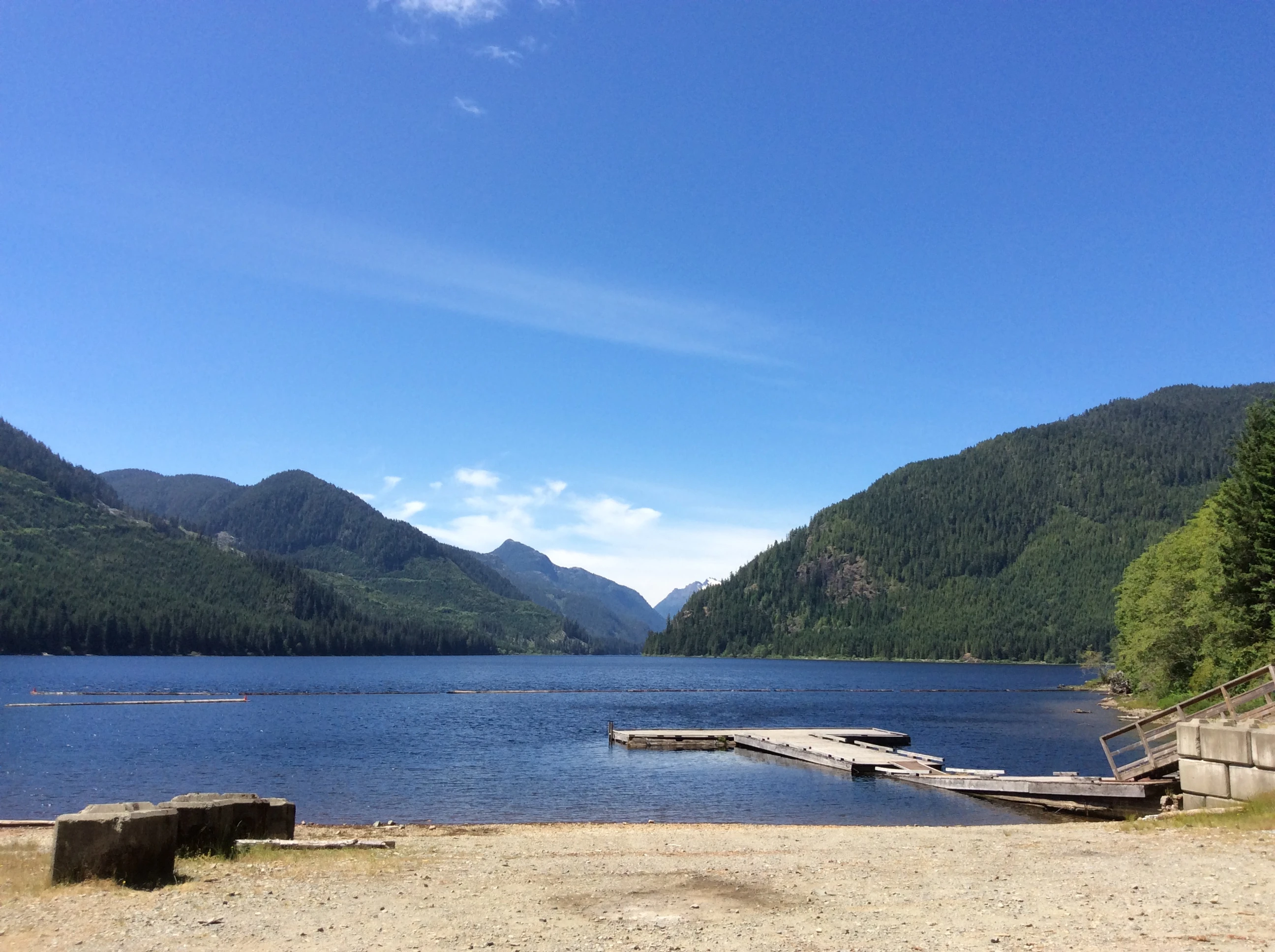 Photo: Recreation Sites and Trails BC. © Province of British Columbia, licensed under the Open Government Licence – British Columbia. Muchalat Lake, photo 5