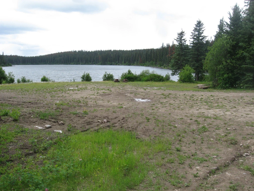 Photo: Recreation Sites and Trails BC. © Province of British Columbia, licensed under the Open Government Licence – British Columbia. Division Lake, photo 7