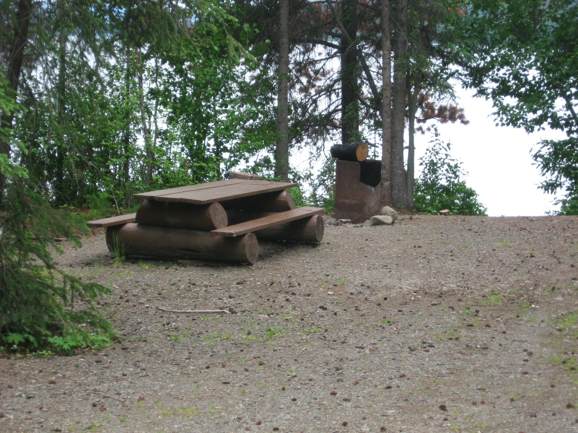 Photo: Recreation Sites and Trails BC. © Province of British Columbia, licensed under the Open Government Licence – British Columbia. Augier Lake, photo 2