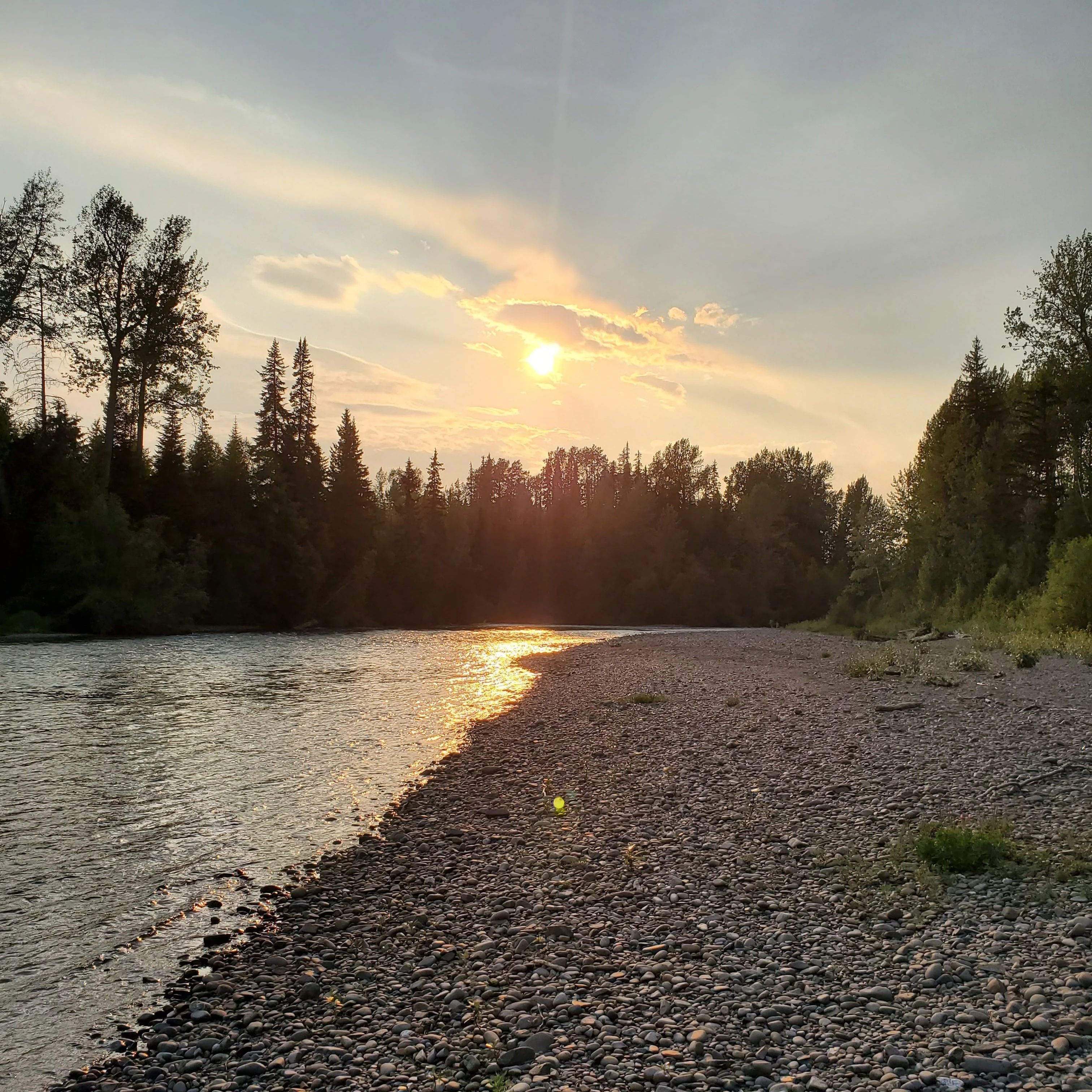 Photo: Recreation Sites and Trails BC. © Province of British Columbia, licensed under the Open Government Licence – British Columbia. Sweetin River, photo 8