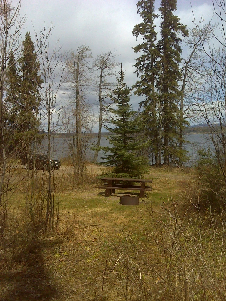 Photo: Recreation Sites and Trails BC. © Province of British Columbia, licensed under the Open Government Licence – British Columbia. Indian Bay, photo 6