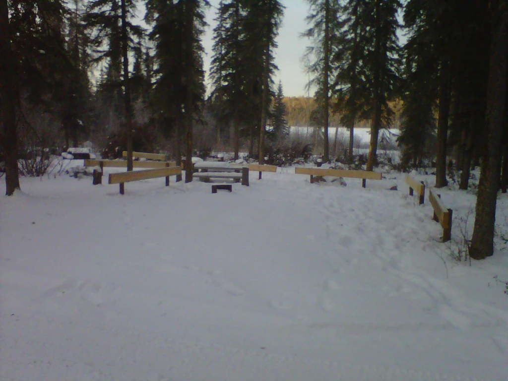 Photo: Recreation Sites and Trails BC. © Province of British Columbia, licensed under the Open Government Licence – British Columbia. Inga Lake, photo 4