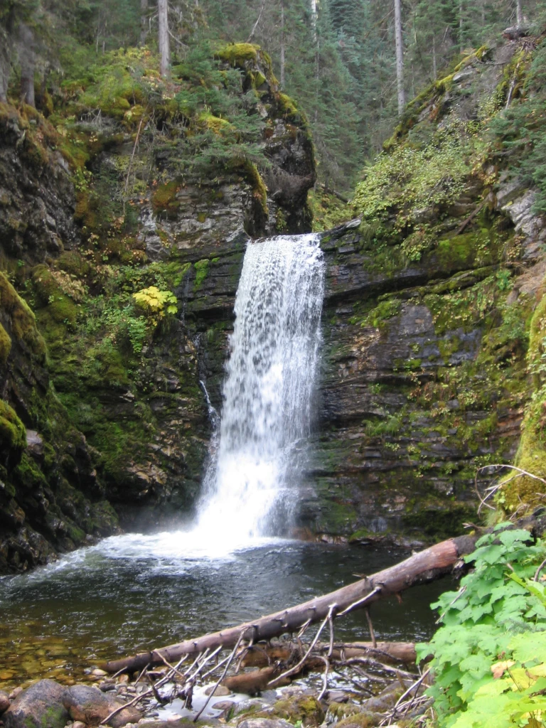 Photo: Recreation Sites and Trails BC. © Province of British Columbia, licensed under the Open Government Licence – British Columbia. Kittil Falls, photo 2