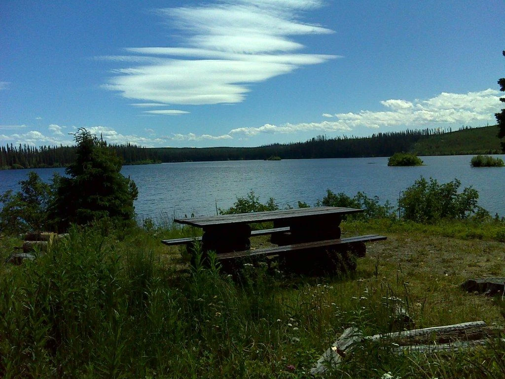 Photo: Recreation Sites and Trails BC. © Province of British Columbia, licensed under the Open Government Licence – British Columbia. Suscha Lake, photo 5