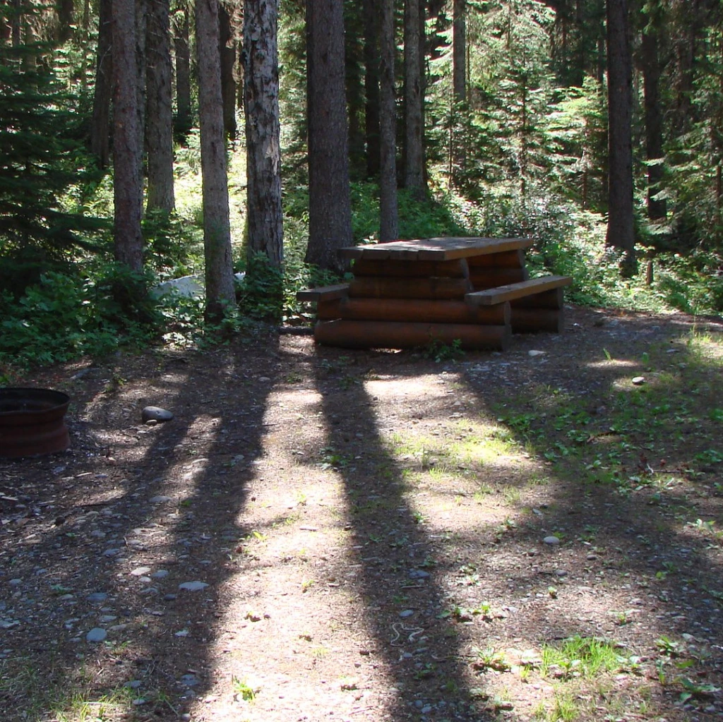 Photo: Recreation Sites and Trails BC. © Province of British Columbia, licensed under the Open Government Licence – British Columbia. Butternut Lake, photo 2