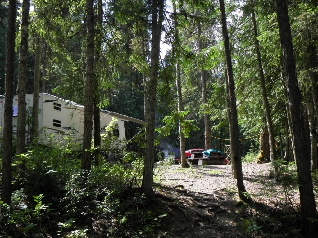 Photo: Recreation Sites and Trails BC. © Province of British Columbia, licensed under the Open Government Licence – British Columbia. Sugar Lake 2 Mile, photo 4