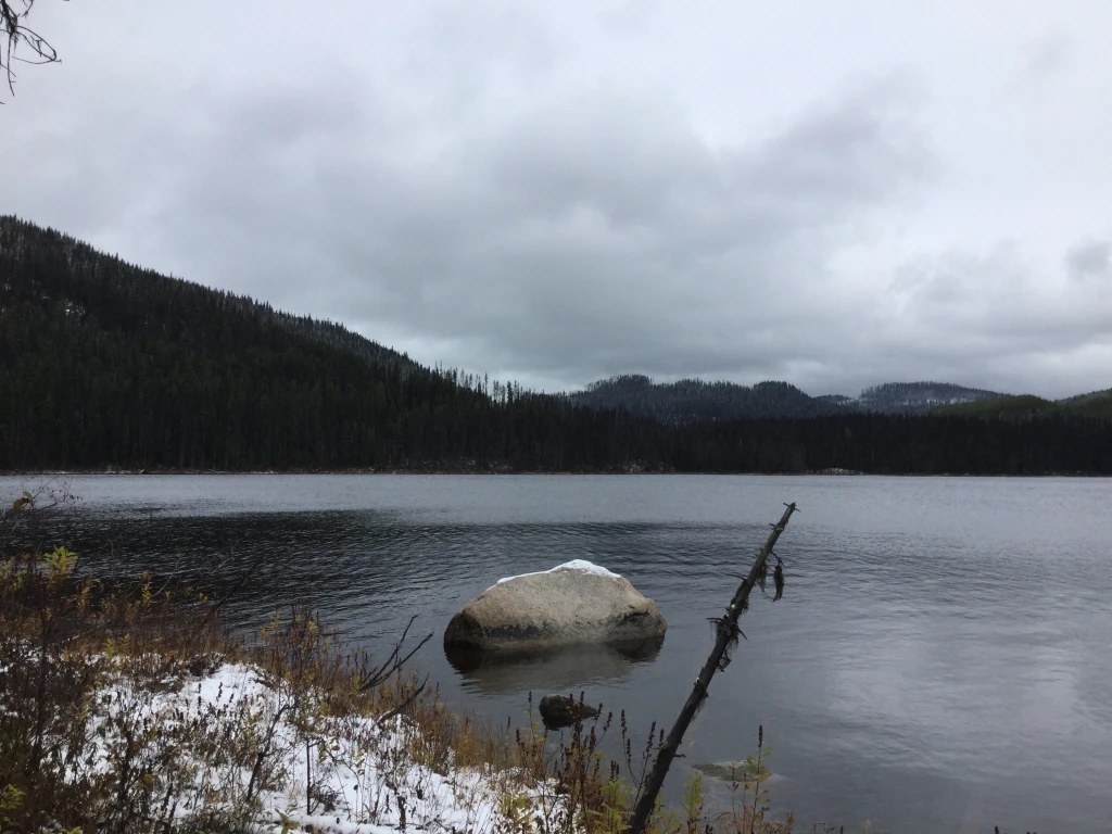 Photo: Recreation Sites and Trails BC. © Province of British Columbia, licensed under the Open Government Licence – British Columbia. Sicily Lake South