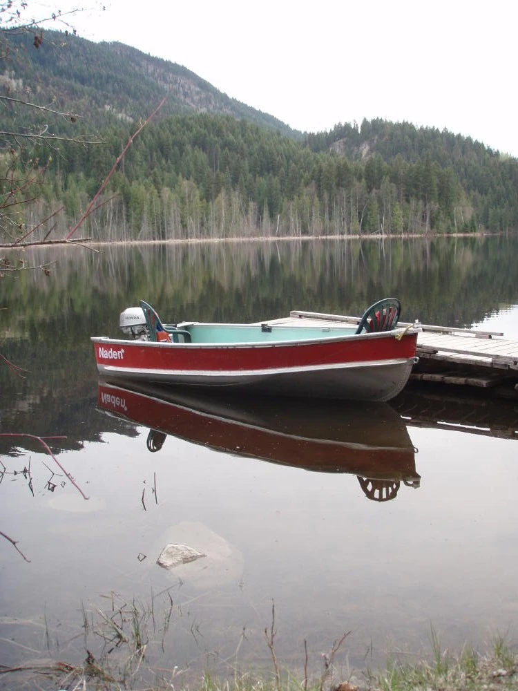 Photo: Recreation Sites and Trails BC. © Province of British Columbia, licensed under the Open Government Licence – British Columbia. Harper Lake, photo 11