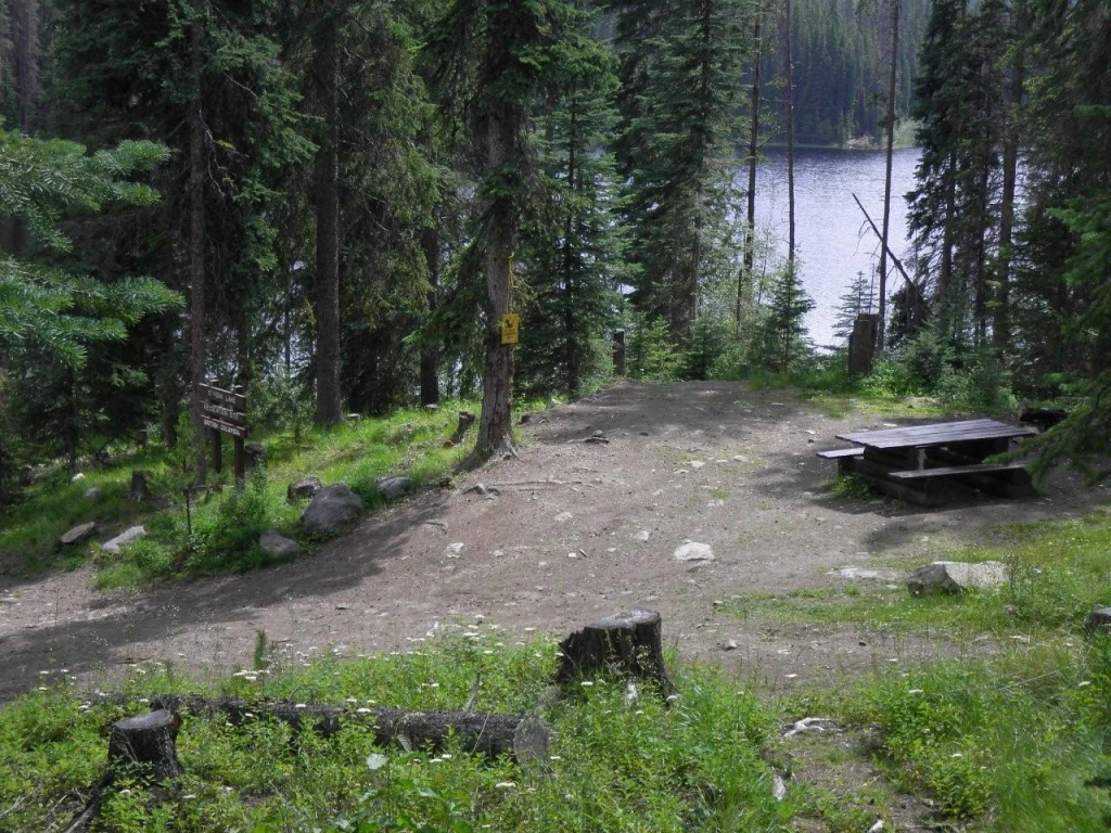 Streak Lake