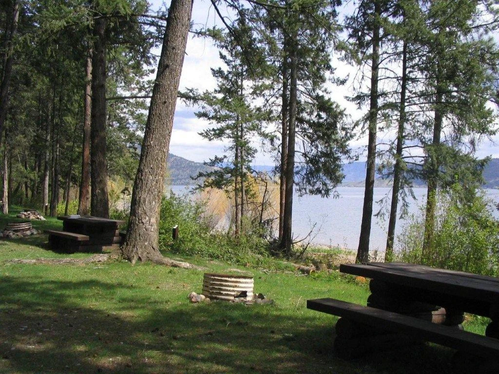 Photo: Recreation Sites and Trails BC. © Province of British Columbia, licensed under the Open Government Licence – British Columbia. Evely, photo 11