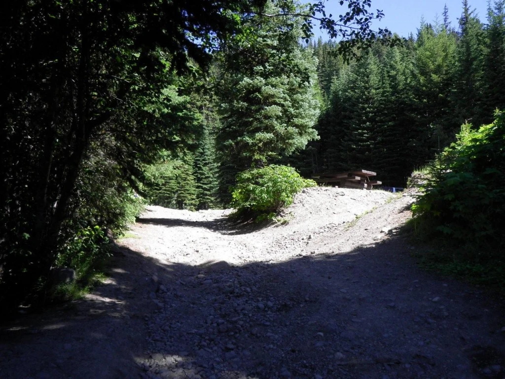 Photo: Recreation Sites and Trails BC. © Province of British Columbia, licensed under the Open Government Licence – British Columbia. Bouleau Lake, photo 4