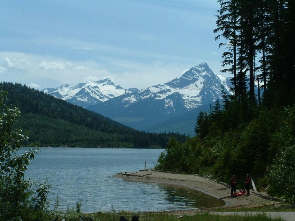 Photo: Recreation Sites and Trails BC. © Province of British Columbia, licensed under the Open Government Licence – British Columbia. Downie Creek, photo 7