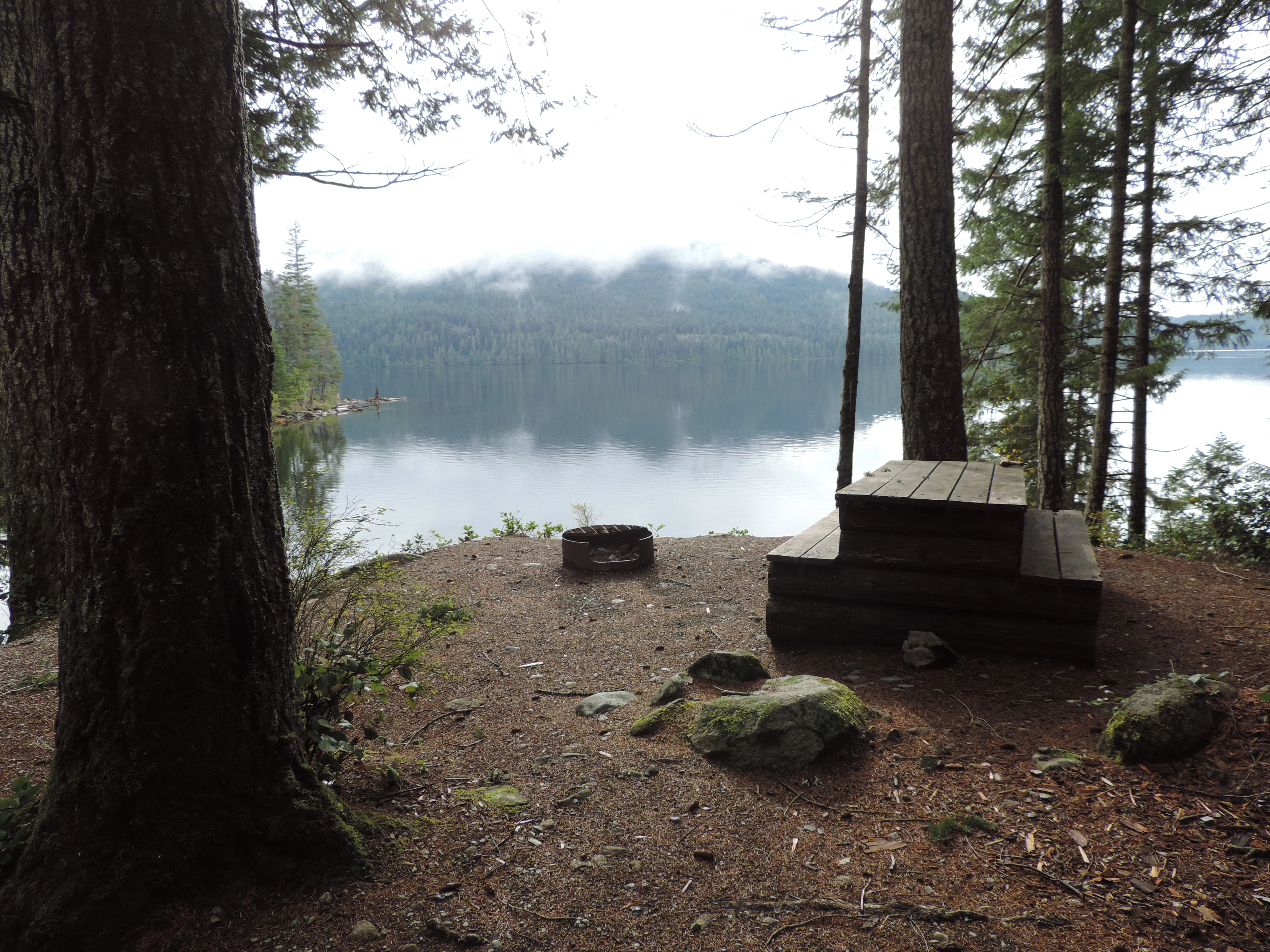 Photo: Recreation Sites and Trails BC. © Province of British Columbia, licensed under the Open Government Licence – British Columbia. Pye Point, photo 2