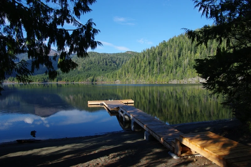 Photo: Recreation Sites and Trails BC. © Province of British Columbia, licensed under the Open Government Licence – British Columbia. Clint Beek (Keogh Lake), photo 2