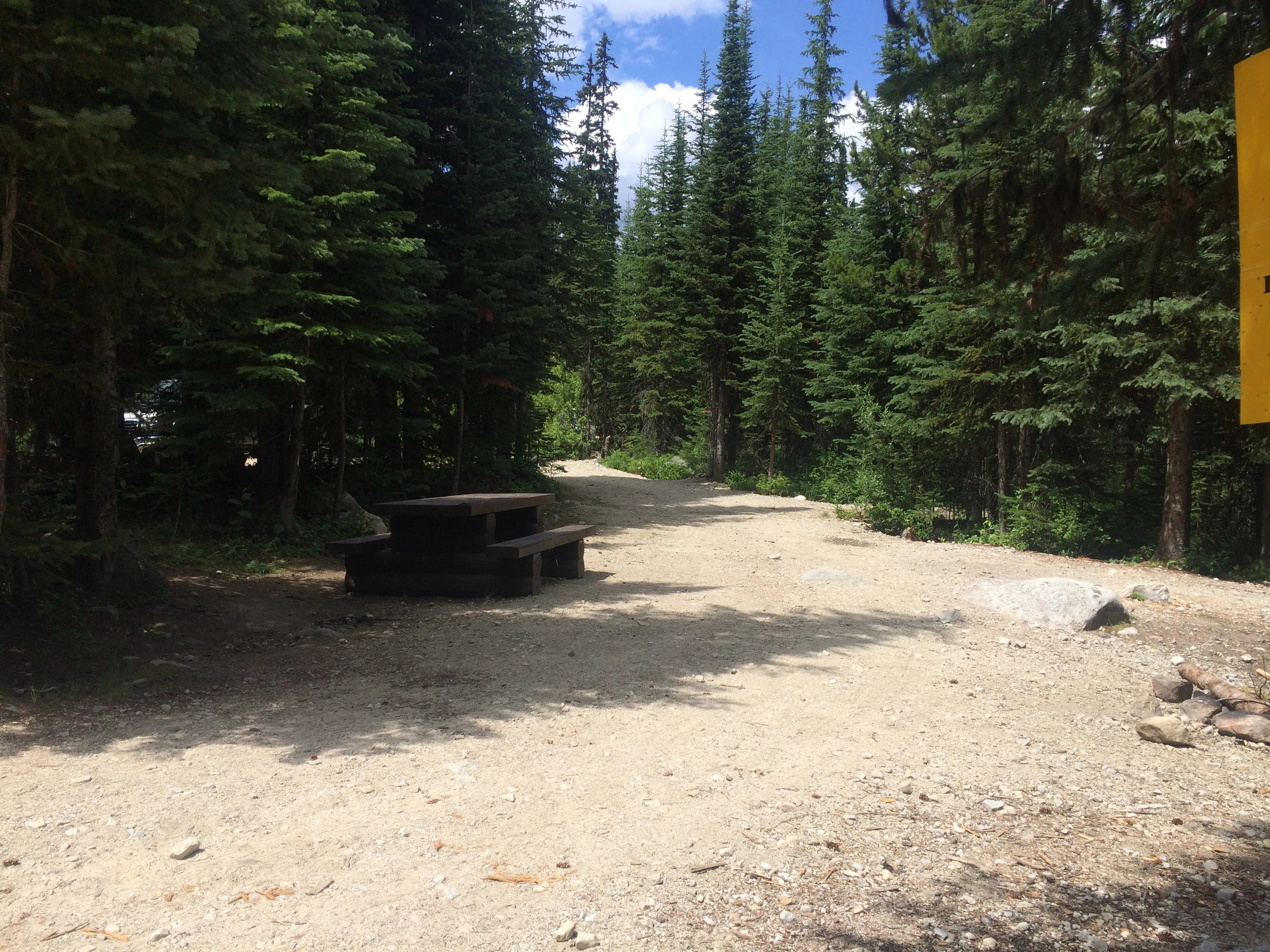 Photo: Recreation Sites and Trails BC. © Province of British Columbia, licensed under the Open Government Licence – British Columbia. Spa Lake