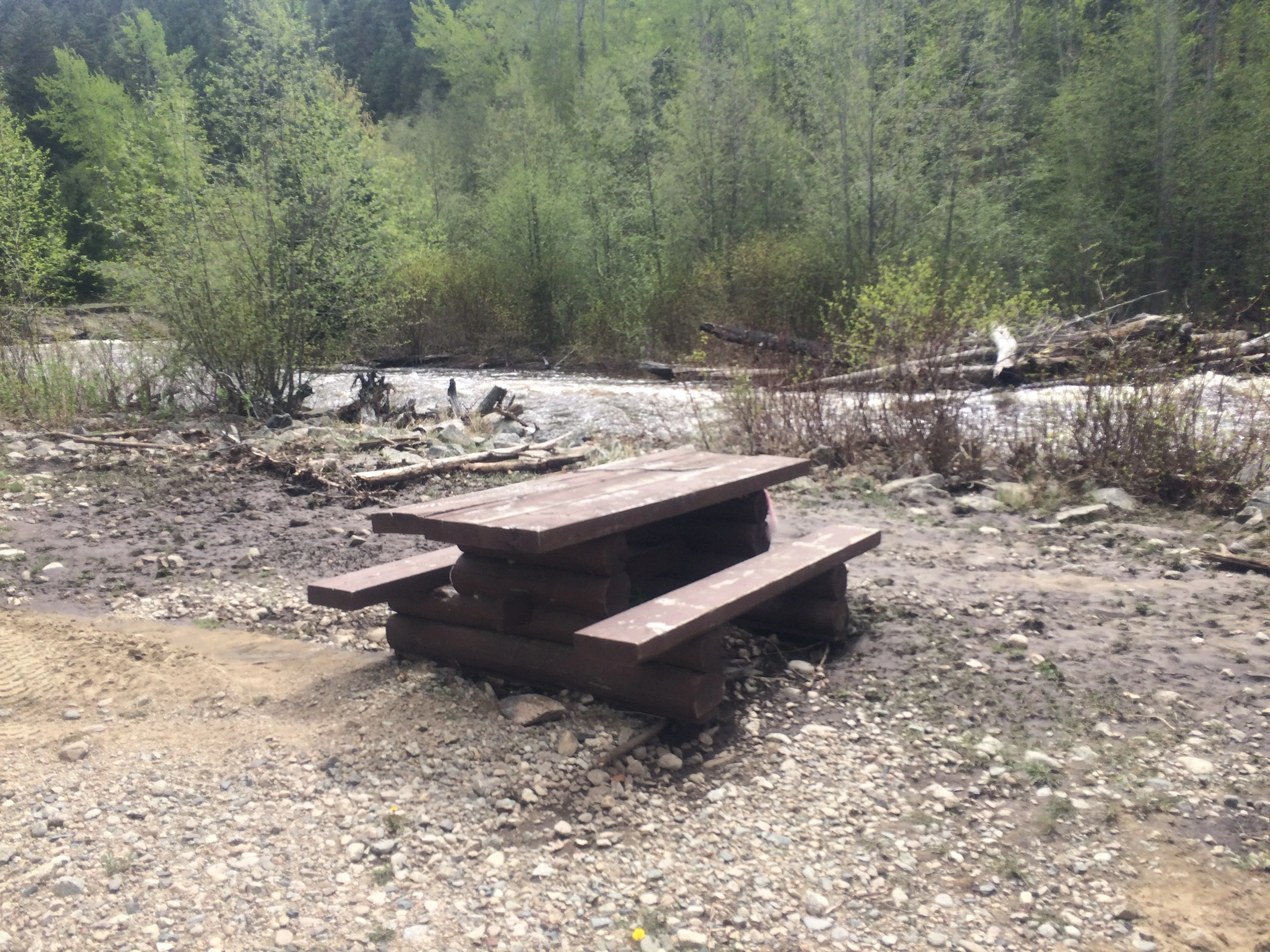 Photo: Recreation Sites and Trails BC. © Province of British Columbia, licensed under the Open Government Licence – British Columbia. Crump, photo 3