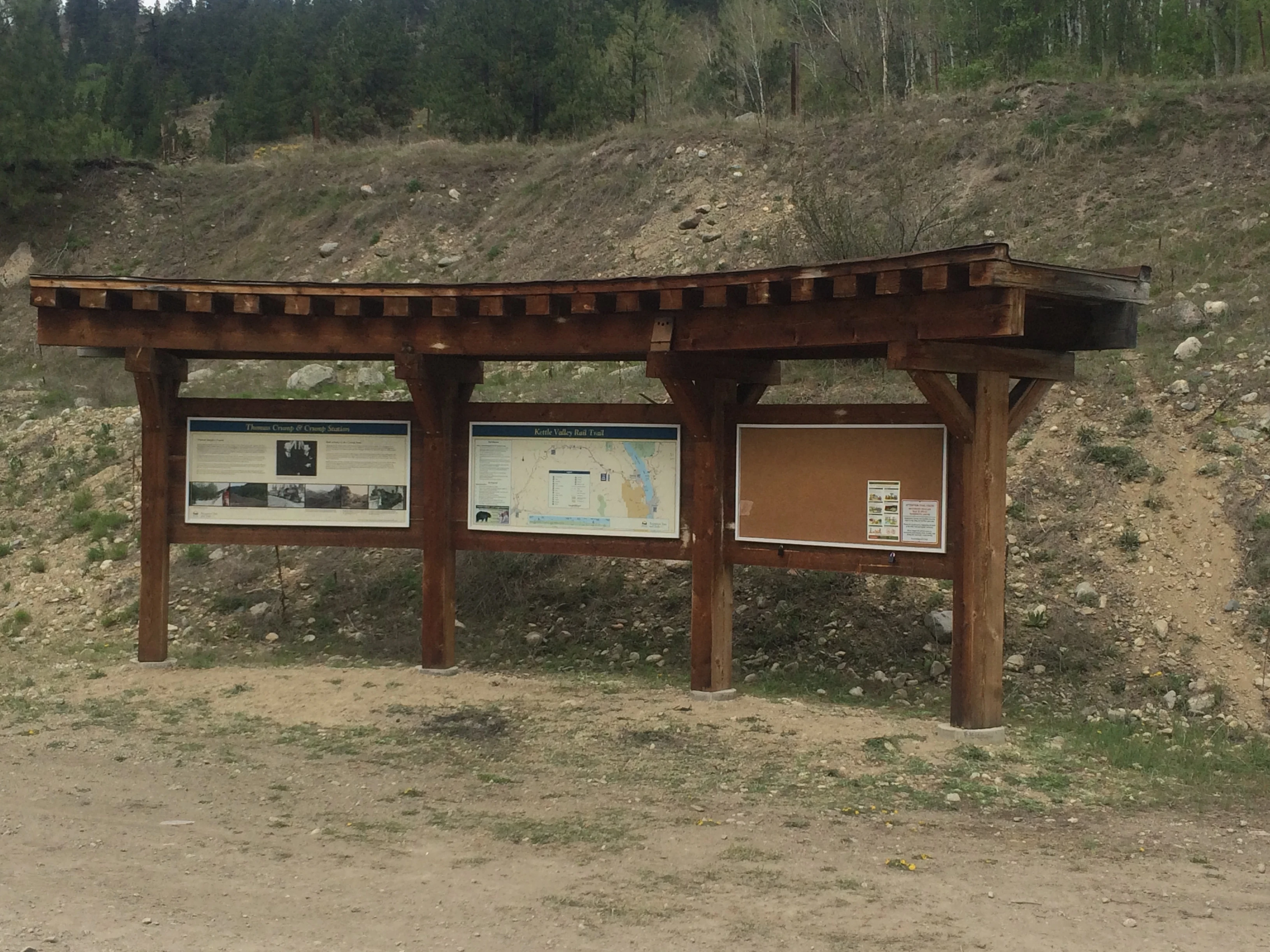Photo: Recreation Sites and Trails BC. © Province of British Columbia, licensed under the Open Government Licence – British Columbia. Crump