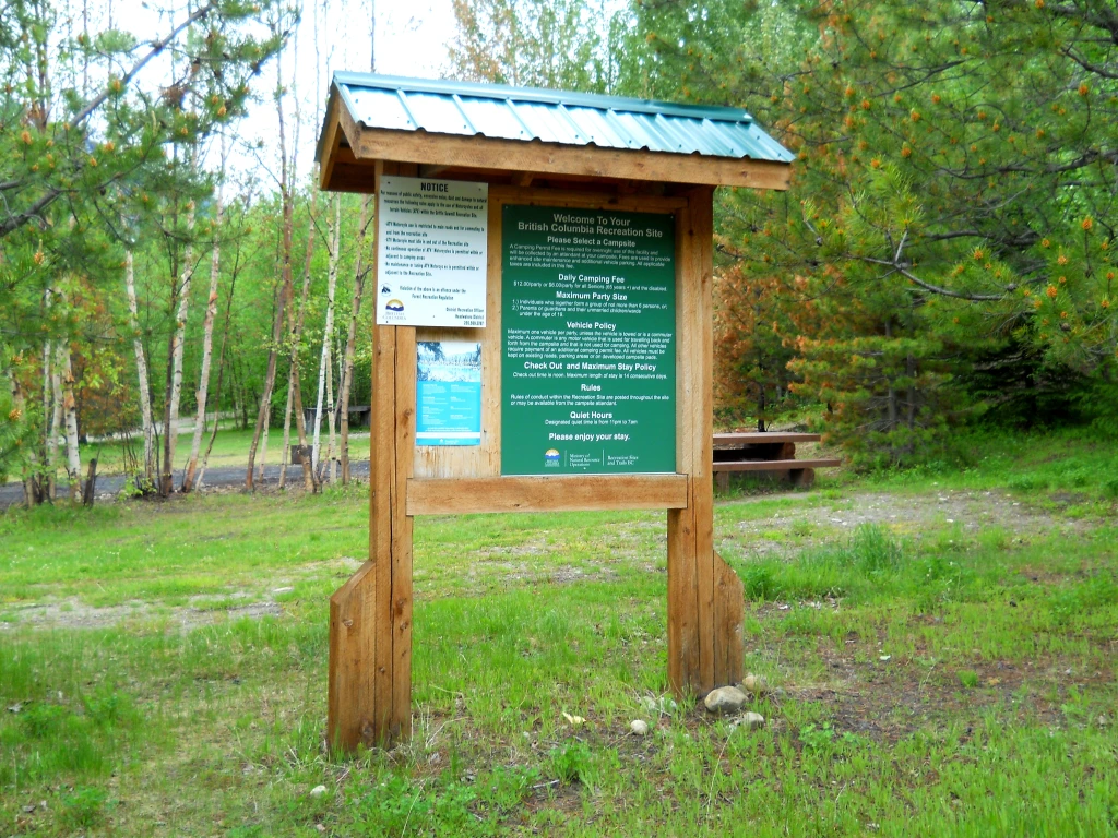 Photo: Recreation Sites and Trails BC. © Province of British Columbia, licensed under the Open Government Licence – British Columbia. Griffin Sawmill Recreation Site, photo 5