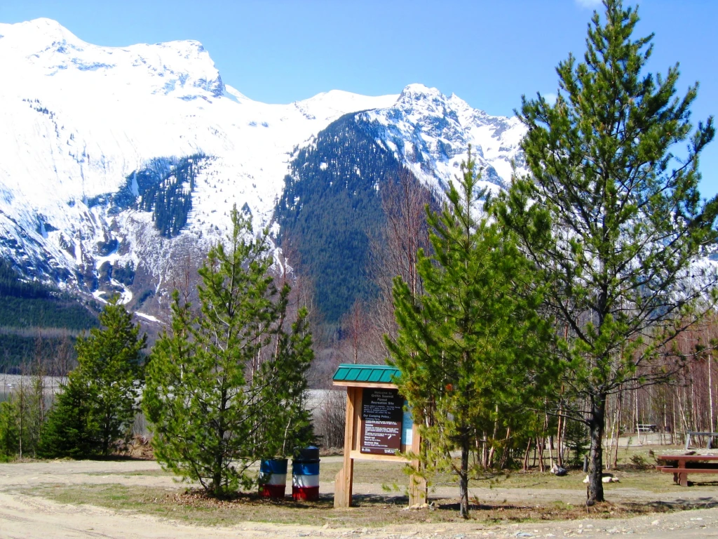 Photo: Recreation Sites and Trails BC. © Province of British Columbia, licensed under the Open Government Licence – British Columbia. Griffin Sawmill Recreation Site
