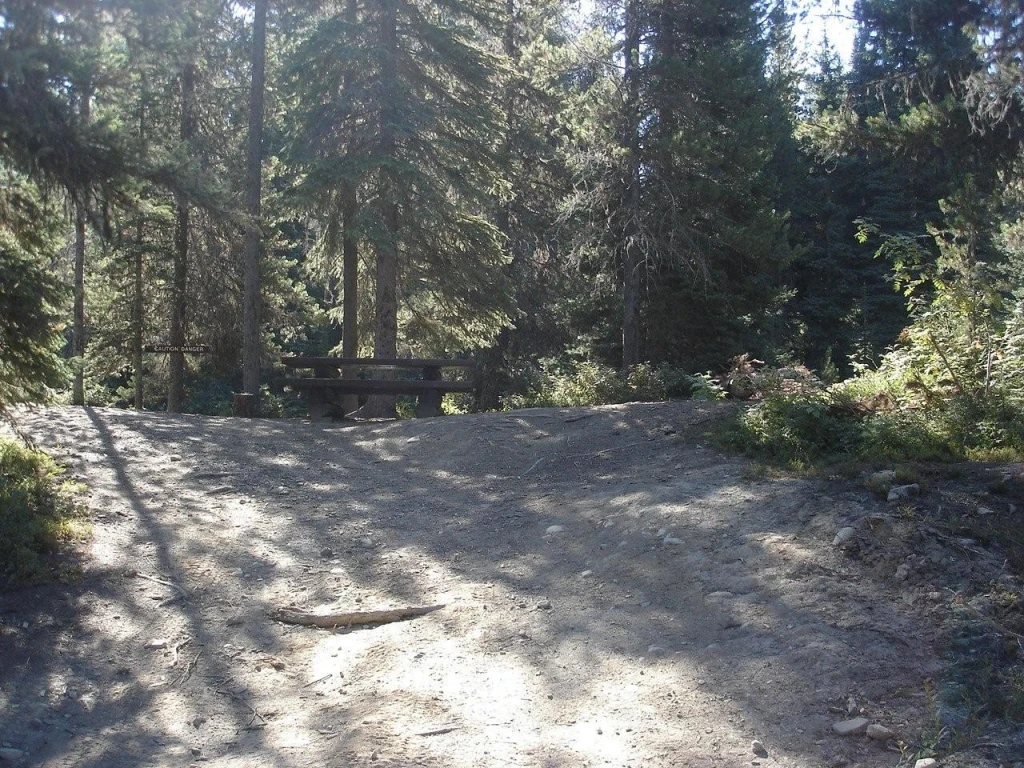 Photo: Recreation Sites and Trails BC. © Province of British Columbia, licensed under the Open Government Licence – British Columbia. Sutter Creek, photo 3