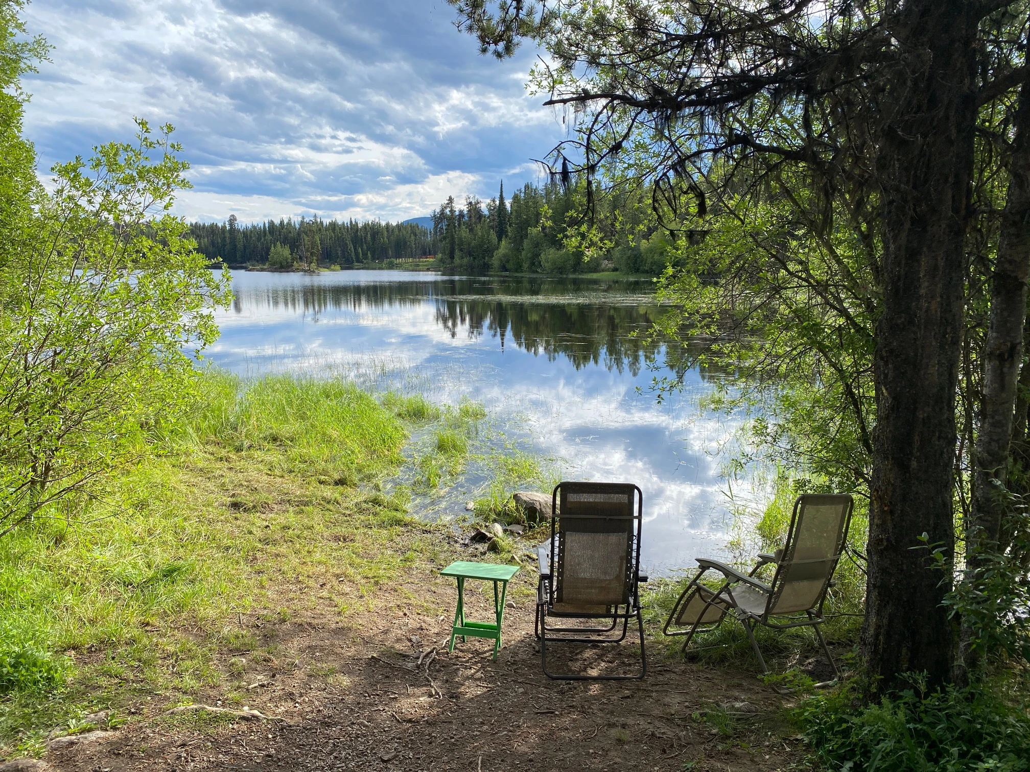 Photo: Recreation Sites and Trails BC. © Province of British Columbia, licensed under the Open Government Licence – British Columbia. Hydraulic Lake, photo 7