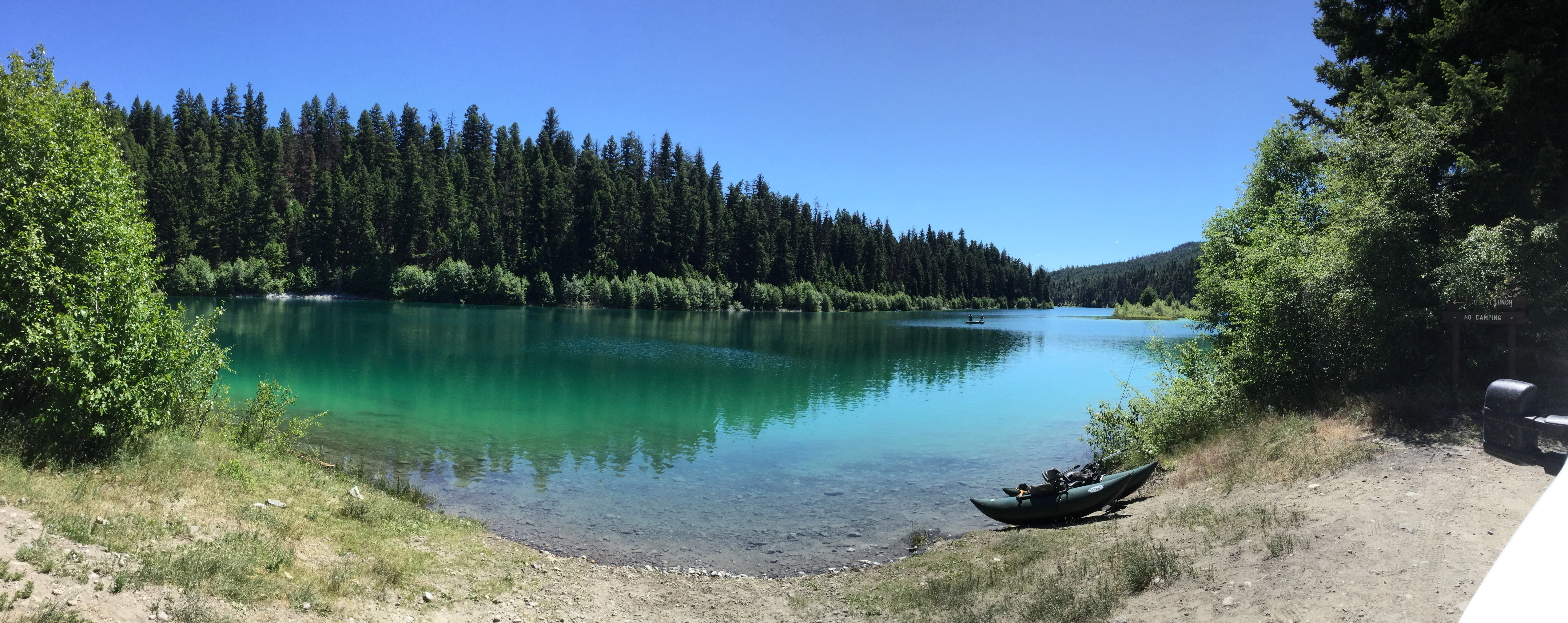 Photo: Recreation Sites and Trails BC. © Province of British Columbia, licensed under the Open Government Licence – British Columbia. Bluey Lake, photo 6
