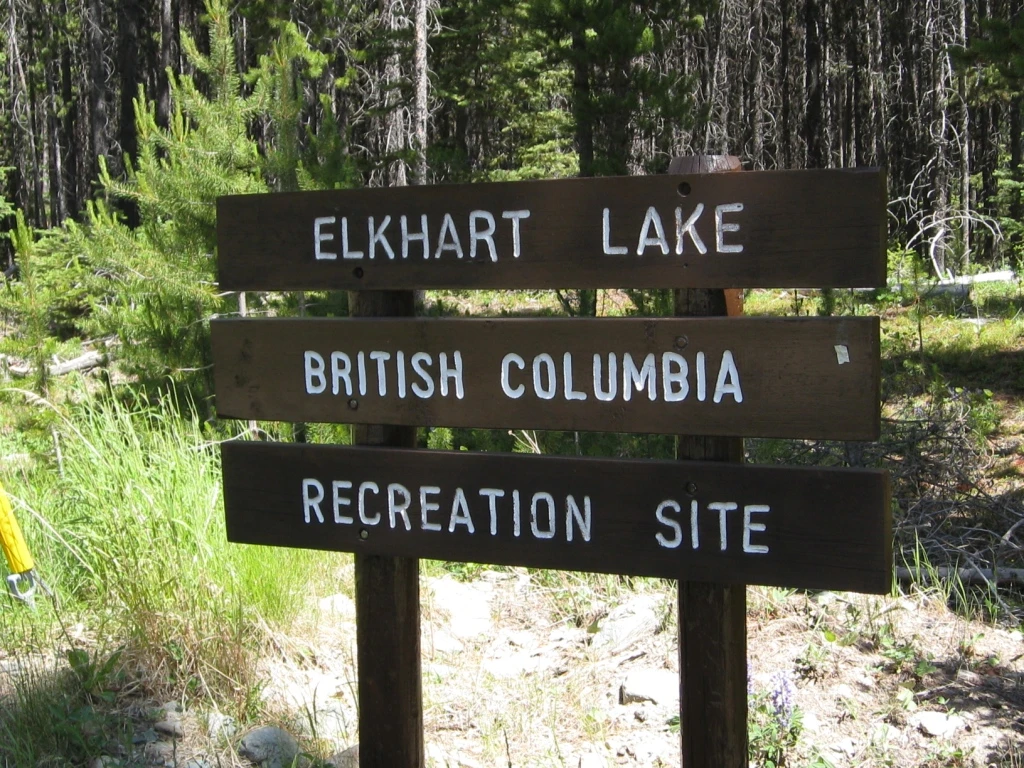 Photo: Recreation Sites and Trails BC. © Province of British Columbia, licensed under the Open Government Licence – British Columbia. Elkhart Lake, photo 4