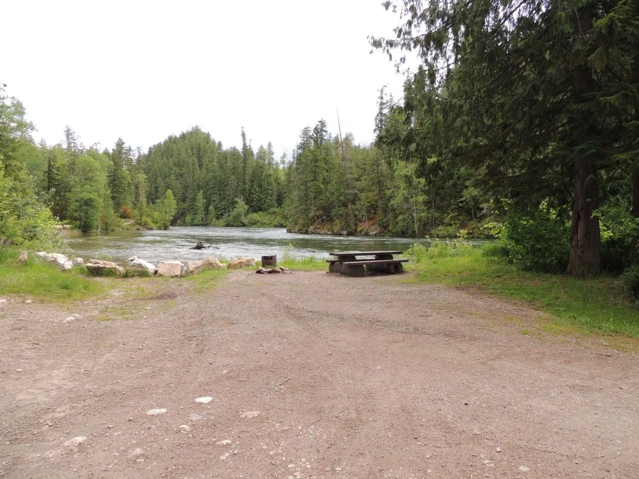 Photo: Recreation Sites and Trails BC. © Province of British Columbia, licensed under the Open Government Licence – British Columbia. COOKE CREEK, photo 8