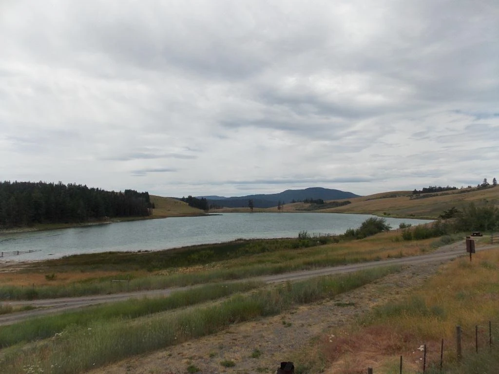 Photo: Recreation Sites and Trails BC. © Province of British Columbia, licensed under the Open Government Licence – British Columbia. Marquart Lake, photo 2