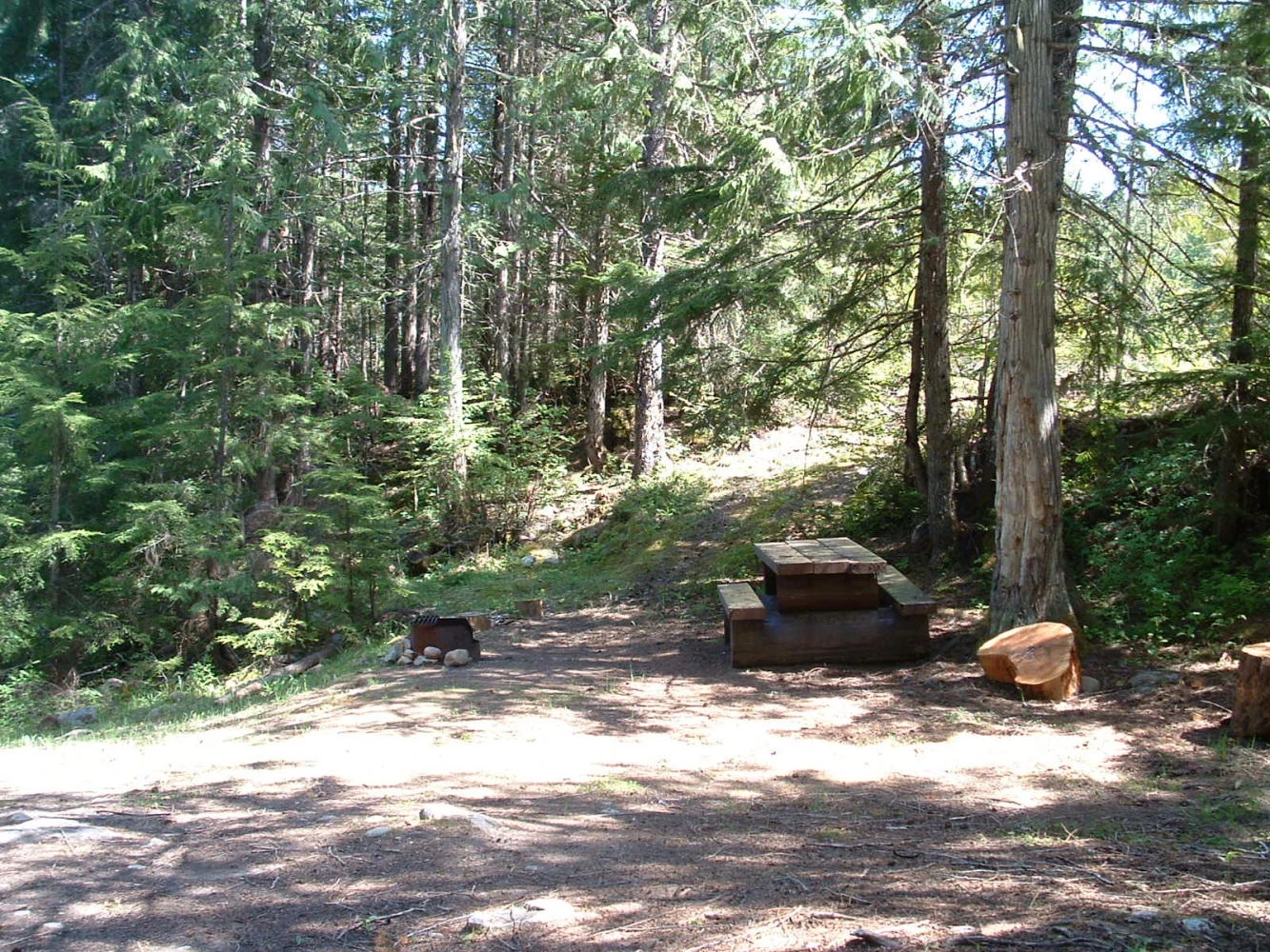 Photo: Recreation Sites and Trails BC. © Province of British Columbia, licensed under the Open Government Licence – British Columbia. Humamilt Lake West, photo 6