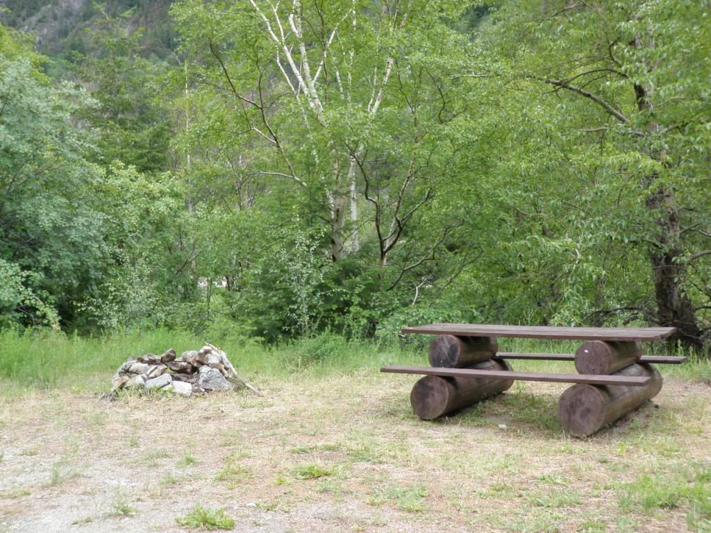 Photo: Recreation Sites and Trails BC. © Province of British Columbia, licensed under the Open Government Licence – British Columbia. Mission Dam, photo 5