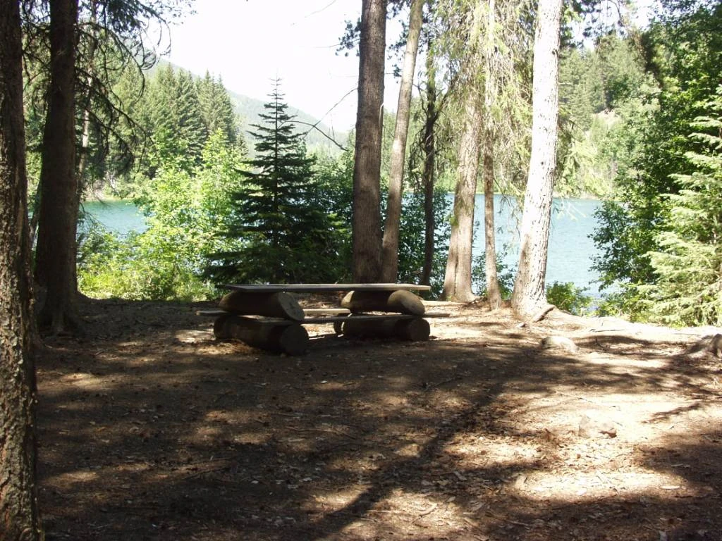 Photo: Recreation Sites and Trails BC. © Province of British Columbia, licensed under the Open Government Licence – British Columbia. Marshall Creek