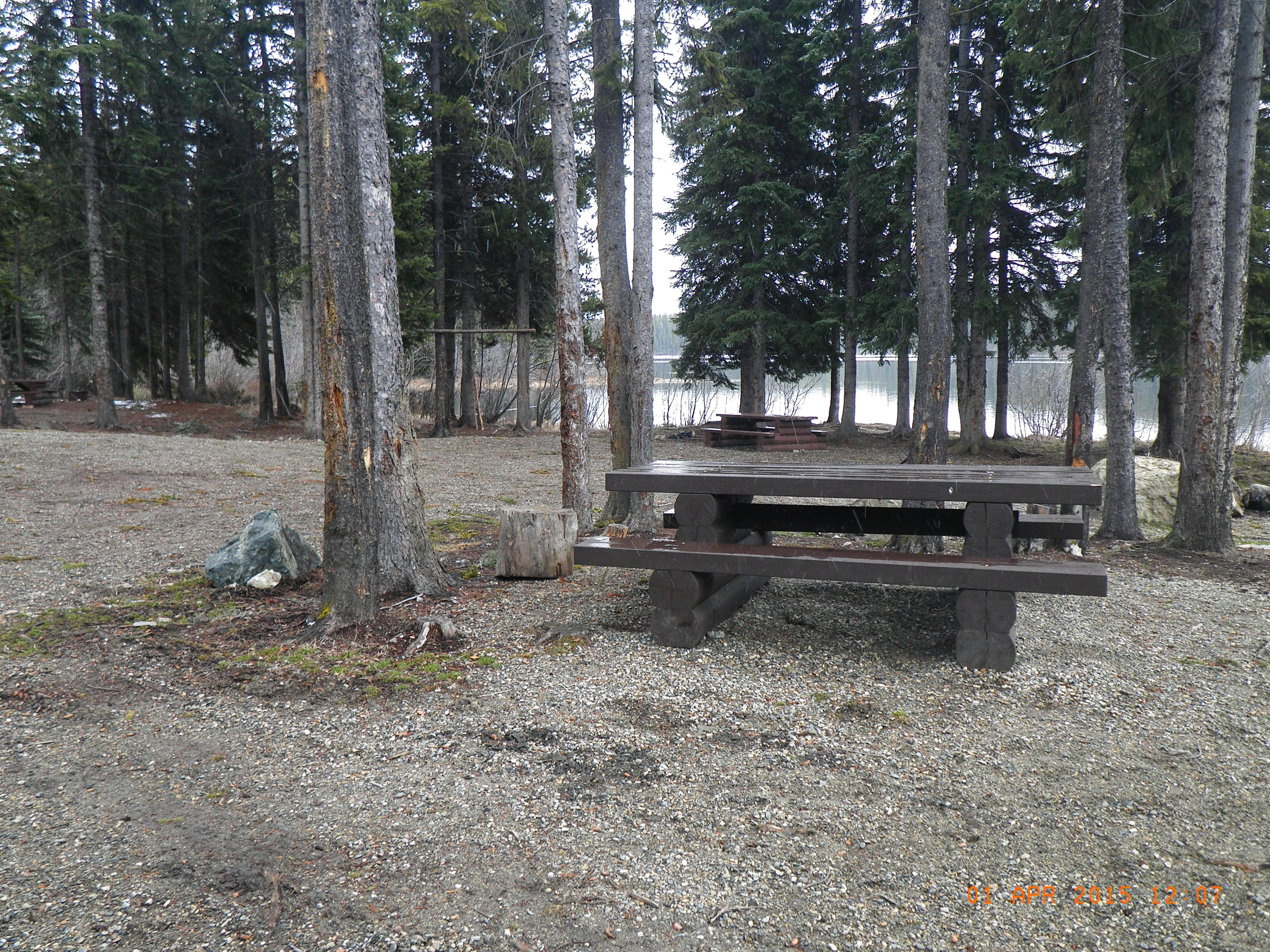 Photo: Recreation Sites and Trails BC. © Province of British Columbia, licensed under the Open Government Licence – British Columbia. Specs Lakes, photo 5