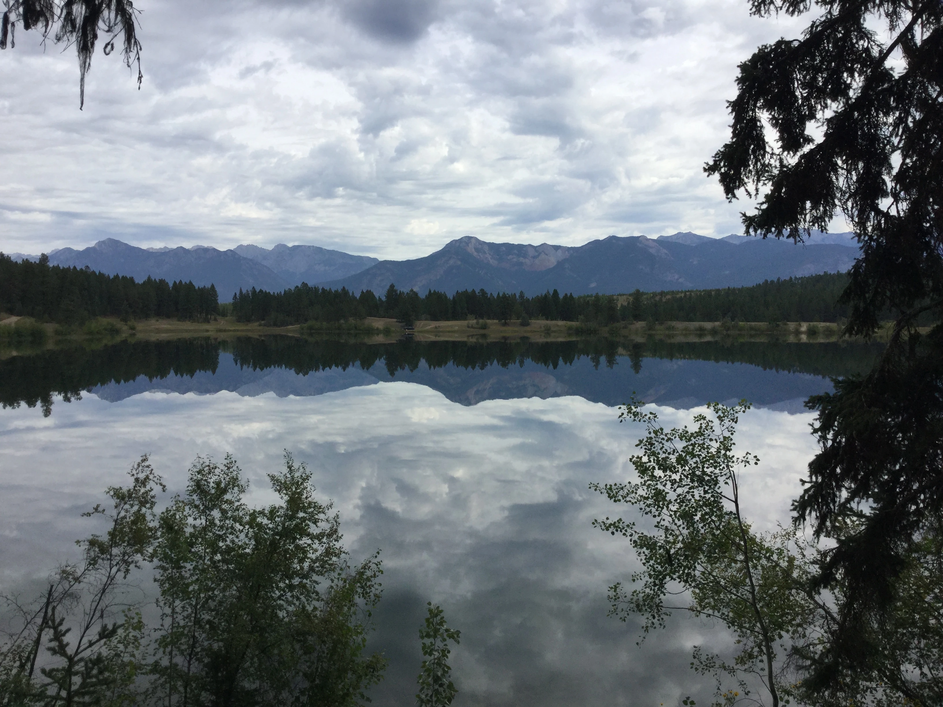 Photo: Recreation Sites and Trails BC. © Province of British Columbia, licensed under the Open Government Licence – British Columbia. Lake Enid