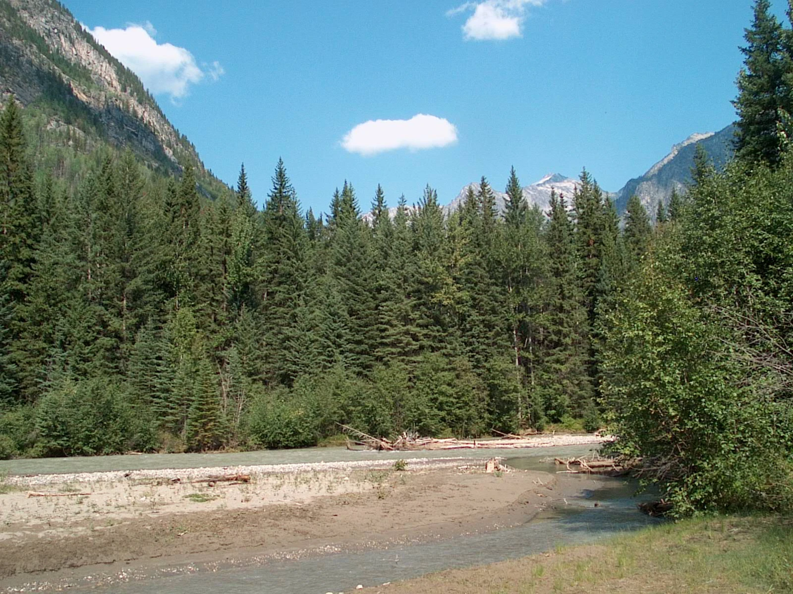 Photo: Recreation Sites and Trails BC. © Province of British Columbia, licensed under the Open Government Licence – British Columbia. Stockdale Creek
