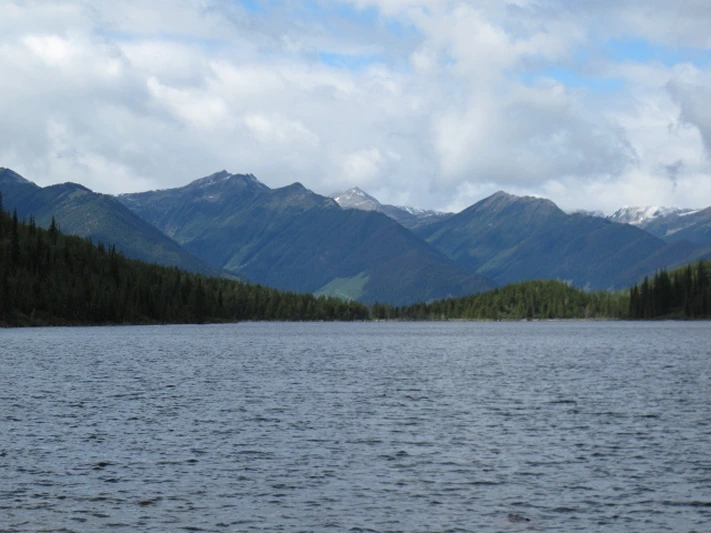 Photo: Recreation Sites and Trails BC. © Province of British Columbia, licensed under the Open Government Licence – British Columbia. Susan Lake, photo 6