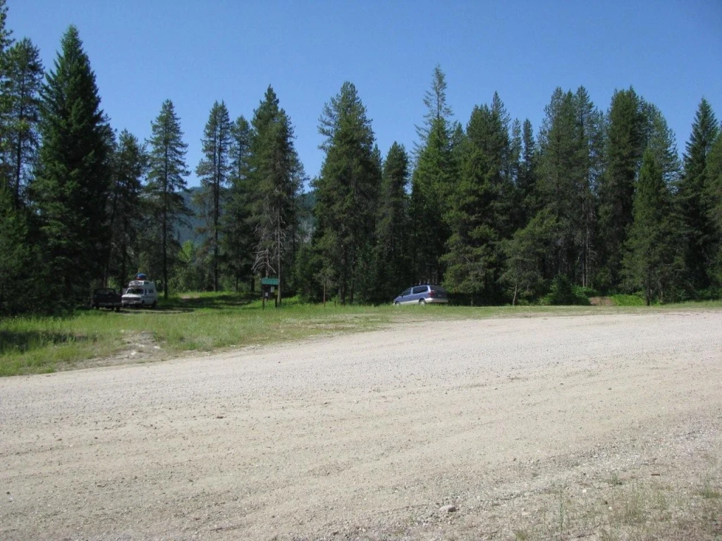 Photo: Recreation Sites and Trails BC. © Province of British Columbia, licensed under the Open Government Licence – British Columbia. Granby-Burrell Ck, photo 9