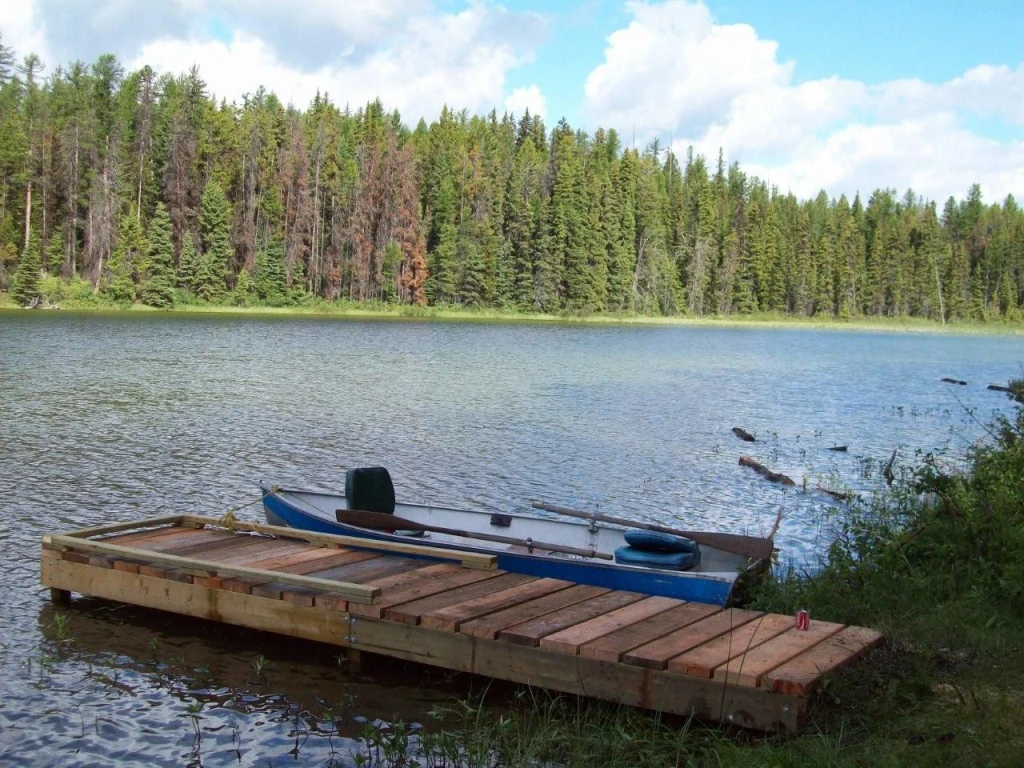 Photo: Recreation Sites and Trails BC. © Province of British Columbia, licensed under the Open Government Licence – British Columbia. Fenwick Lake
