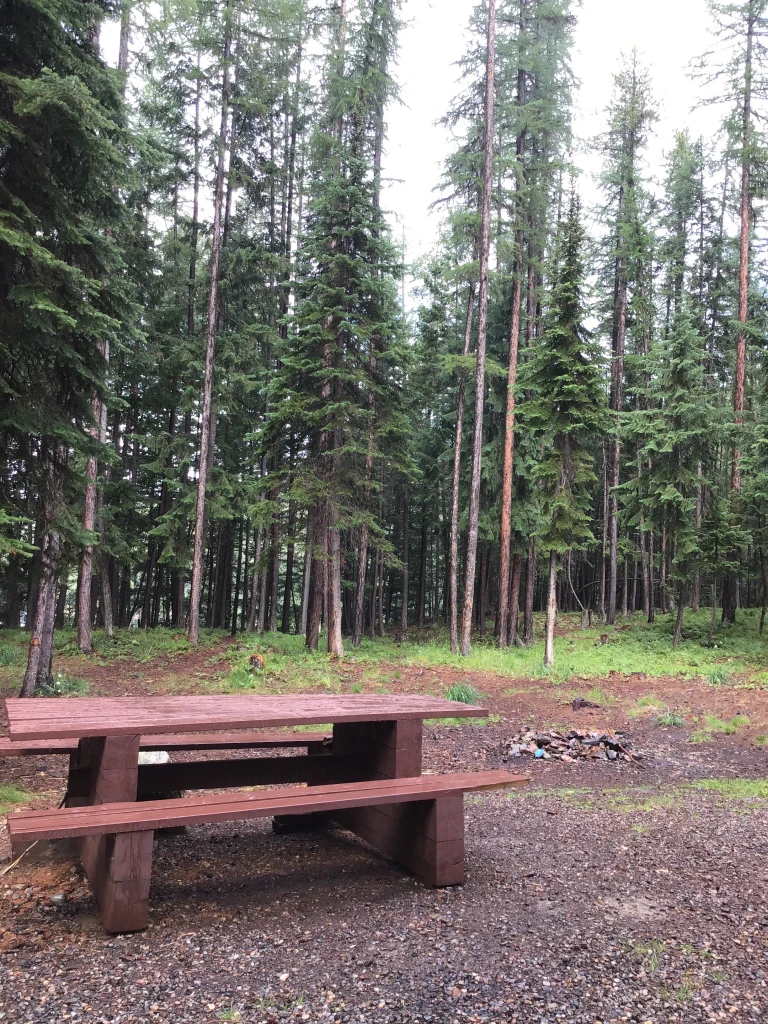 Photo: Recreation Sites and Trails BC. © Province of British Columbia, licensed under the Open Government Licence – British Columbia. Cherry Lake, photo 4