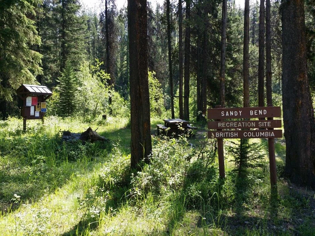Photo: Recreation Sites and Trails BC. © Province of British Columbia, licensed under the Open Government Licence – British Columbia. Sandy Bend