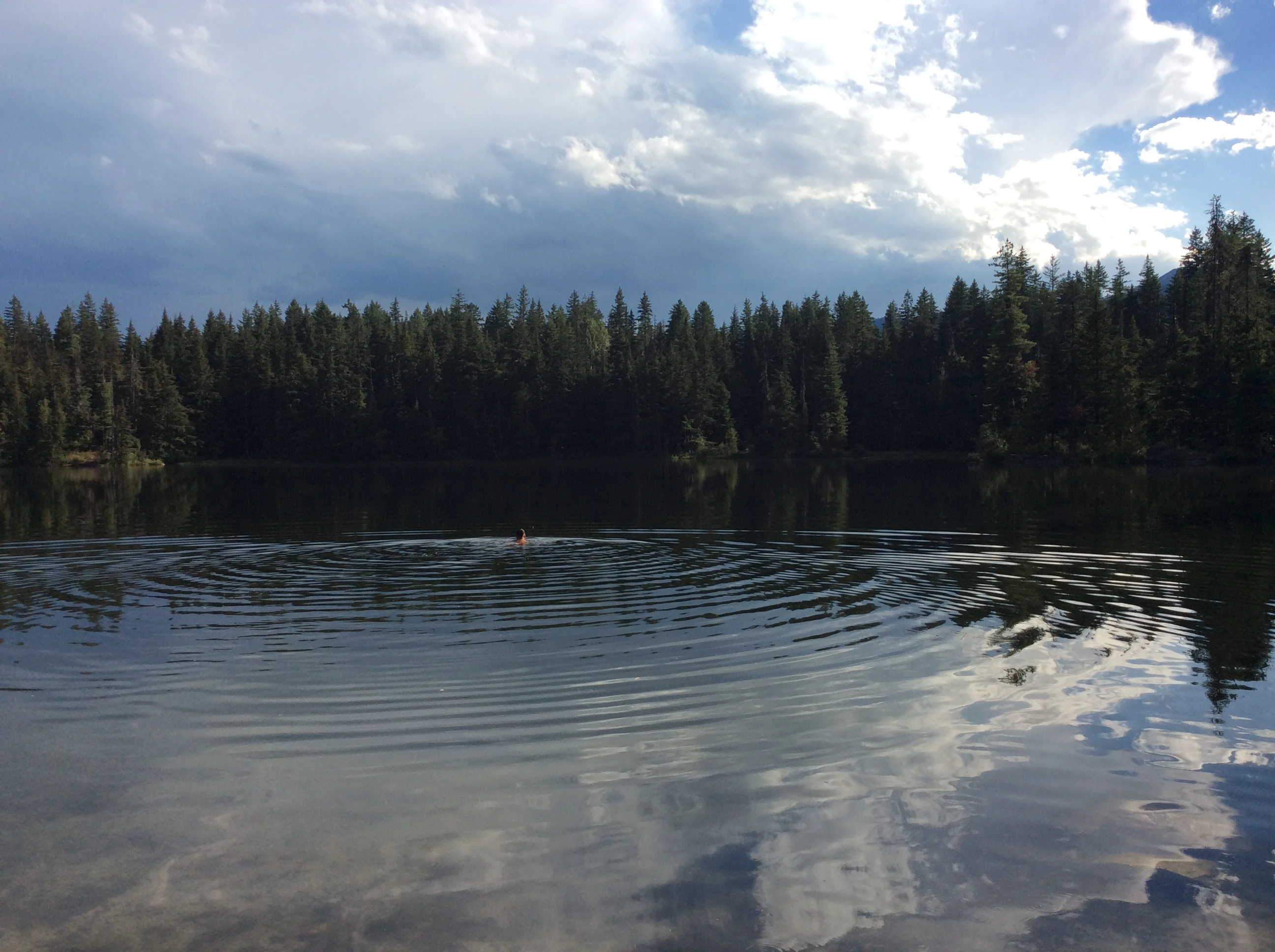 Photo: Recreation Sites and Trails BC. © Province of British Columbia, licensed under the Open Government Licence – British Columbia. Echo Lake, photo 15