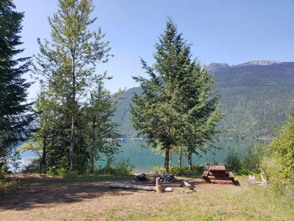 Photo: Recreation Sites and Trails BC. © Province of British Columbia, licensed under the Open Government Licence – British Columbia. Howser Cr Canyon, photo 3