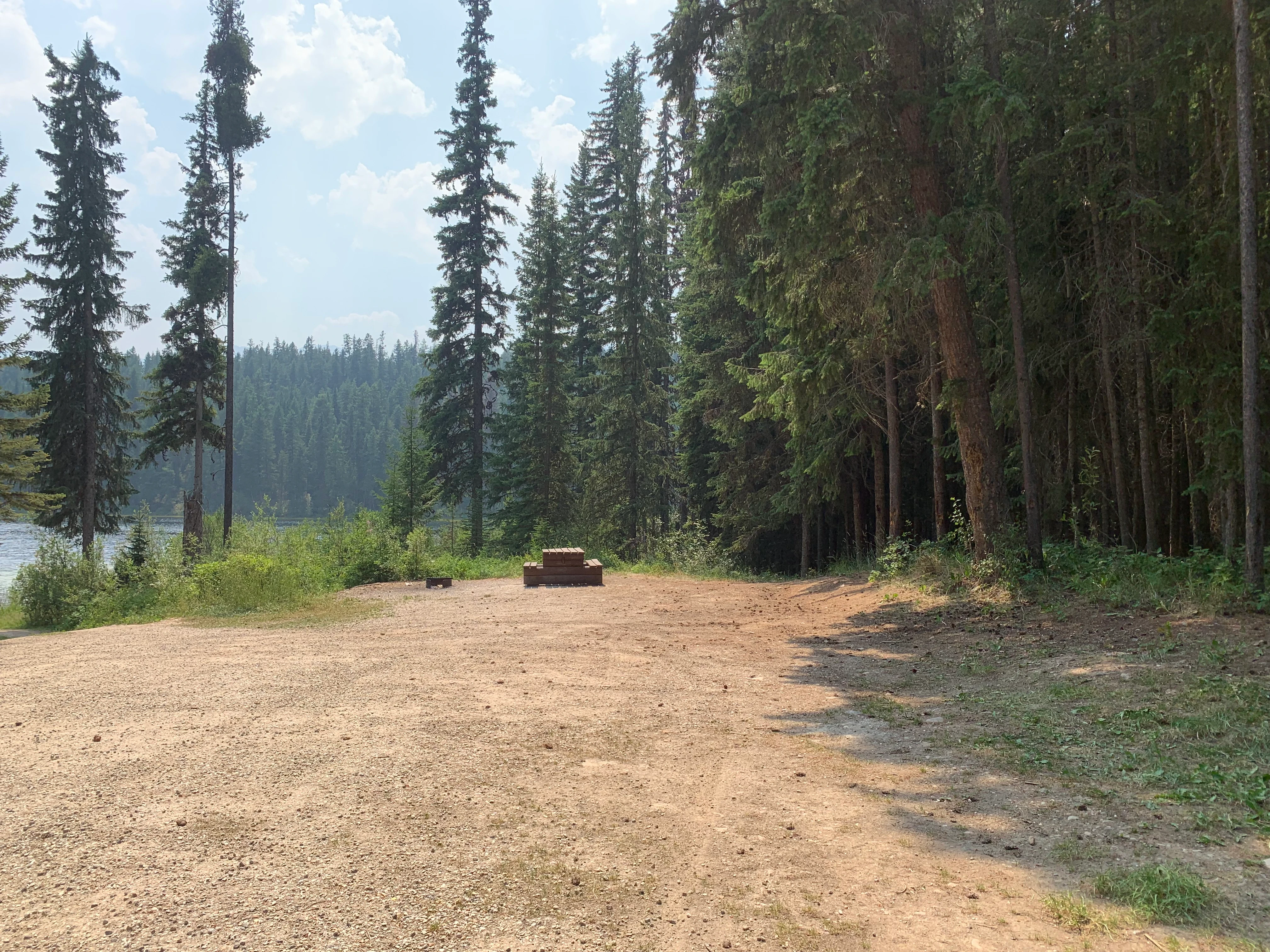 Photo: Recreation Sites and Trails BC. © Province of British Columbia, licensed under the Open Government Licence – British Columbia. Bittern Lake