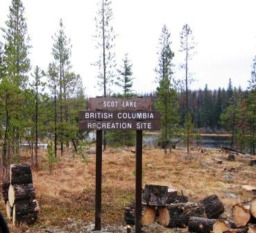 Photo: Recreation Sites and Trails BC. © Province of British Columbia, licensed under the Open Government Licence – British Columbia. Scot Lake North, photo 4