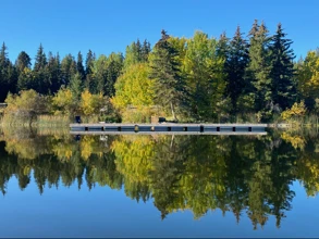 Photo: Recreation Sites and Trails BC. © Province of British Columbia, licensed under the Open Government Licence – British Columbia. Dugan Lake, photo 9
