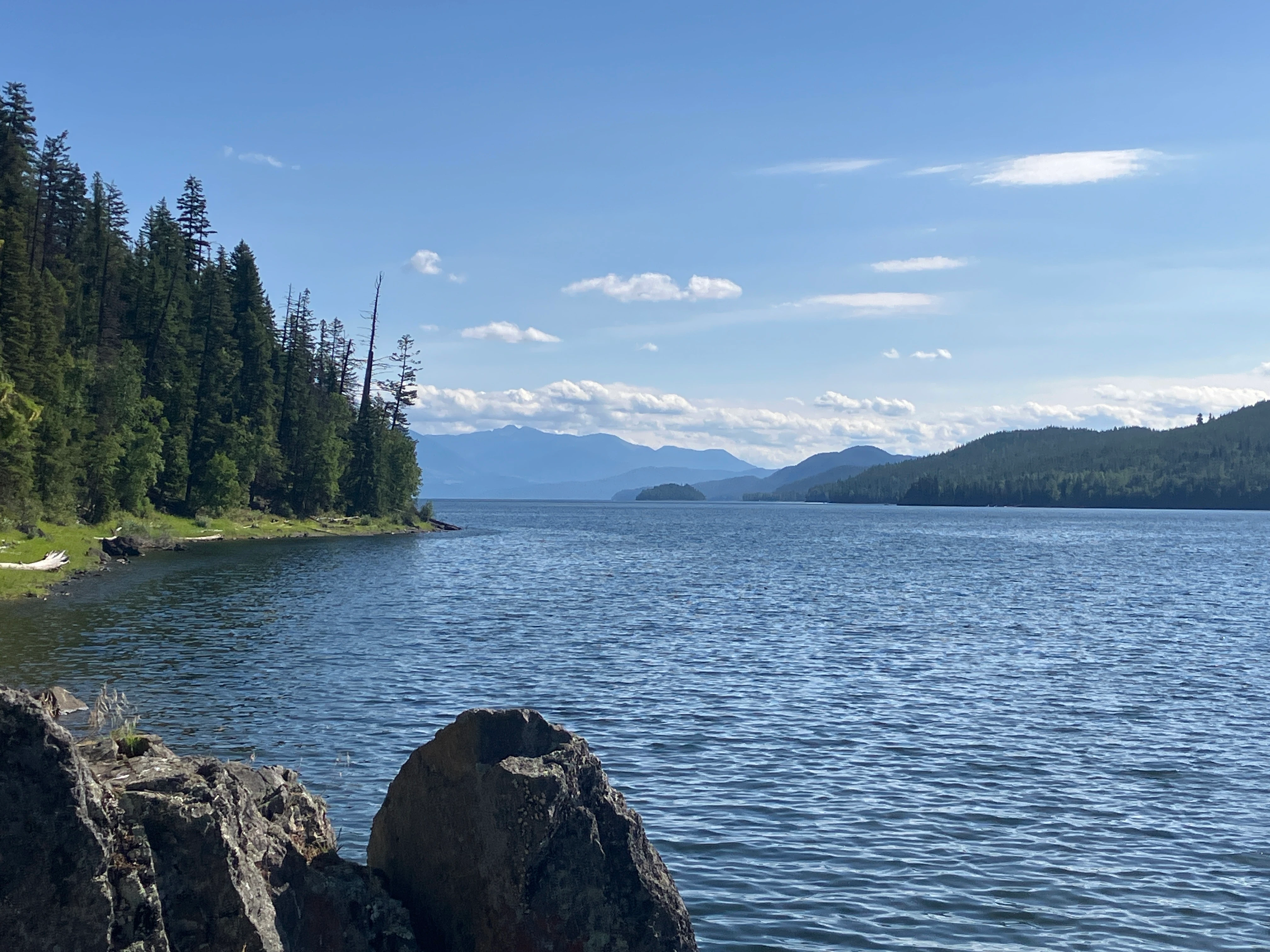 Photo: Recreation Sites and Trails BC. © Province of British Columbia, licensed under the Open Government Licence – British Columbia. Horsefly Bay, photo 6