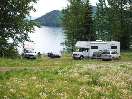 Photo: Recreation Sites and Trails BC. © Province of British Columbia, licensed under the Open Government Licence – British Columbia. Mitchell Bay, photo 12